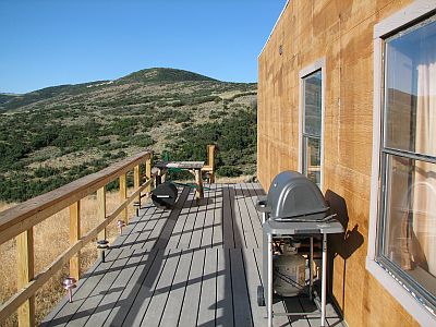 Hamilton cabin exterior